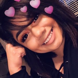 Meet your Posher, Marissa